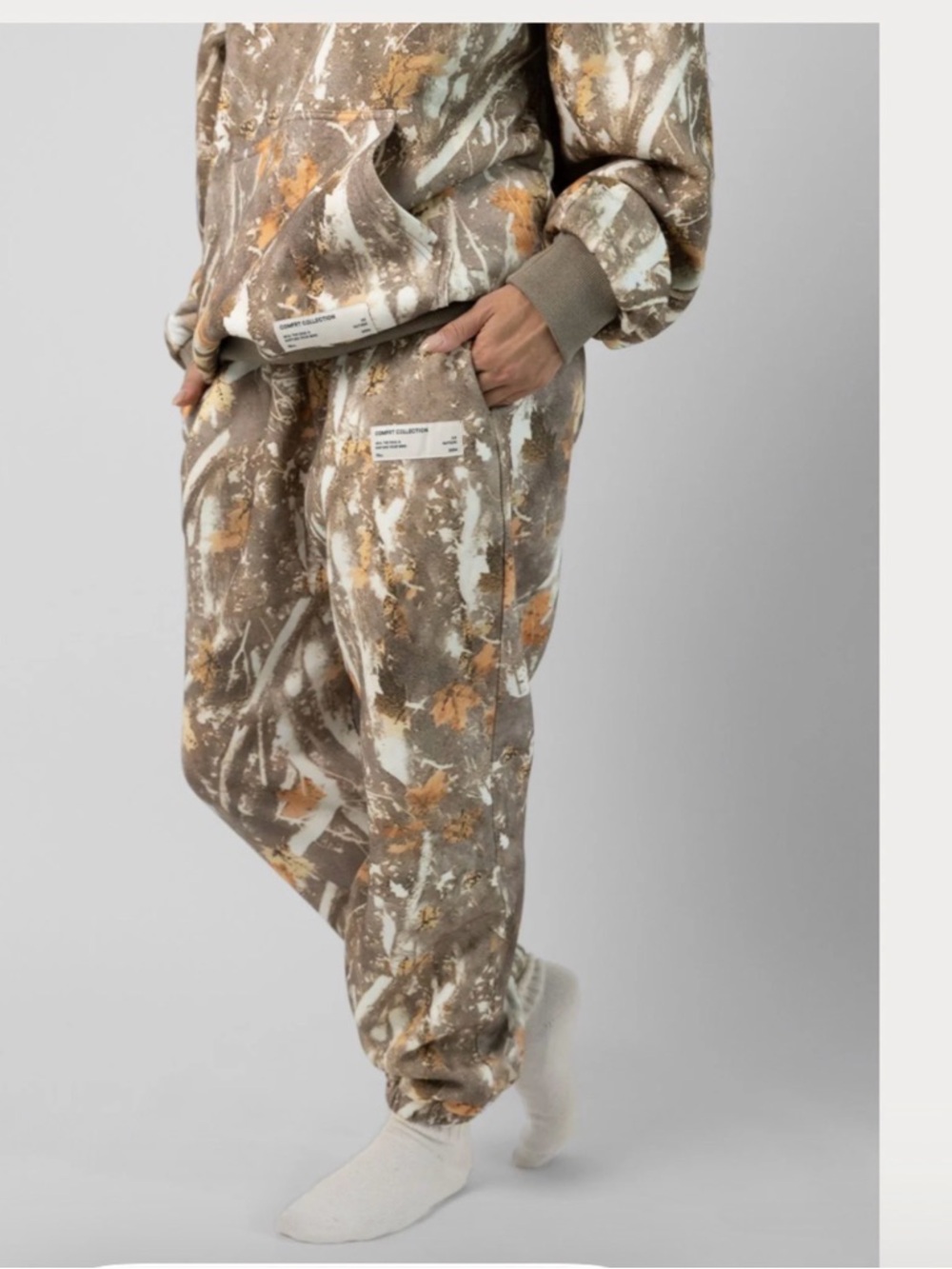 Camo sweatshirt / sweatpants set Comfrt brand size small